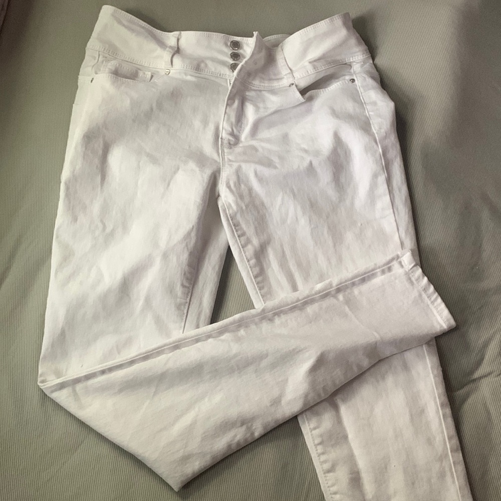 High waisted jeans. Never worn